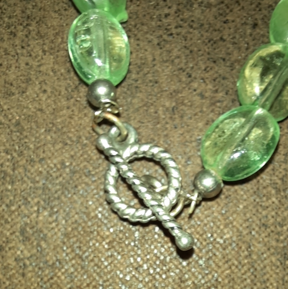 Pottery shard pendant on beaded necklace toggle clasp green and white - Picture 13 of 15